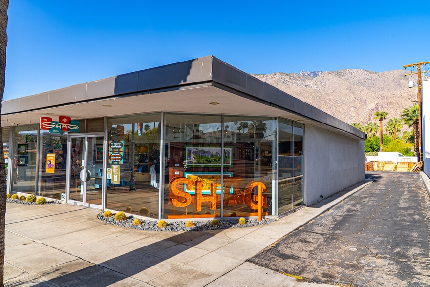 More Photos Of 707-745 N Palm Canyon Dr, Palm Springs Restaurant For Sale
