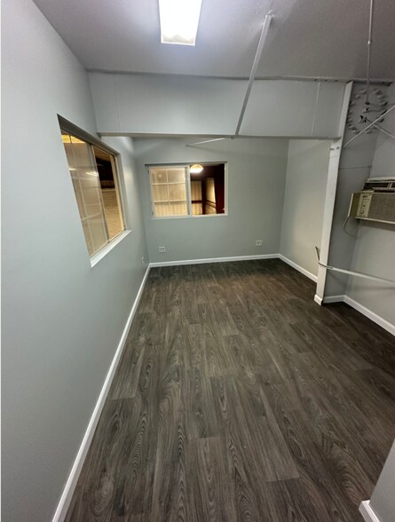 More Photos Of 11420 N Woodside Ave, Santee Warehouse For Lease