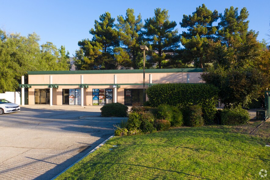More Photos Of 4508 N Sierra Way, San Bernardino Loft Creative Space For Sale