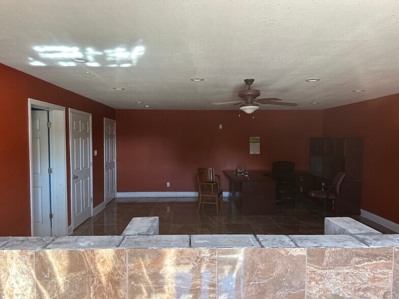 More Photos Of 2211 Windsor St, Chattanooga Service For Sale