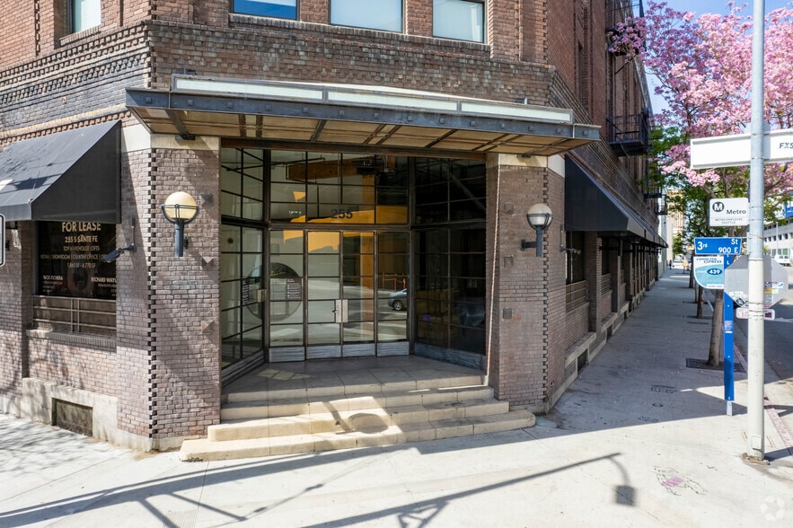 More Photos Of 255 S Santa Fe Ave, Los Angeles Apartments For Lease