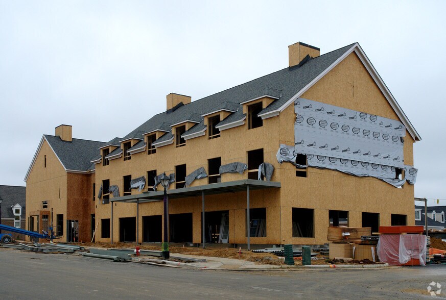 More Photos Of 4345 New Town Ave, Williamsburg Storefront Retail Residential For Lease