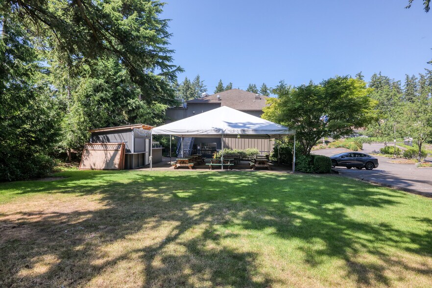 More Photos Of 7424 SW Beaverton Hillsdale Hwy, Portland Restaurant For Lease