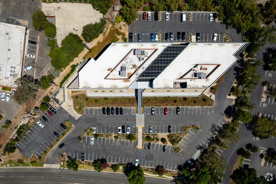 More Photos Of 30851 Agoura Rd, Agoura Hills Loft Creative Space For Lease