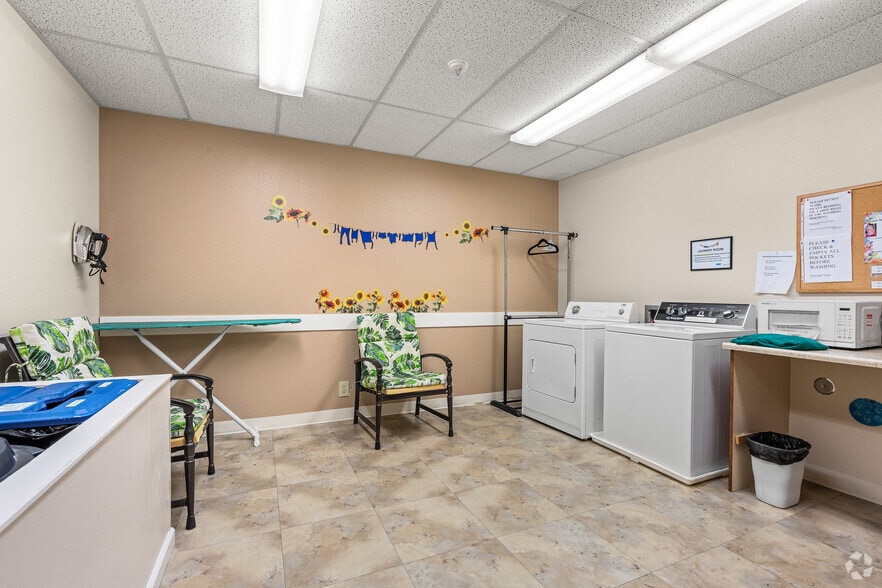 More Photos Of 301 Hartnell Ave, Redding Apartments For Sale