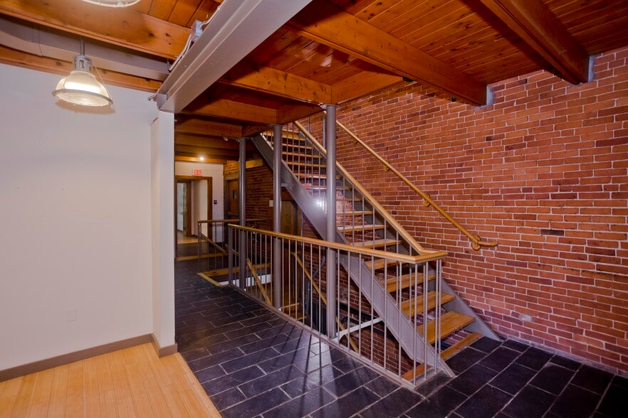 More Photos Of 244 Main St, Northampton Office Residential For Sale