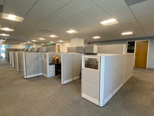 More Photos Of 1 Pointe Dr, Brea Office For Lease
