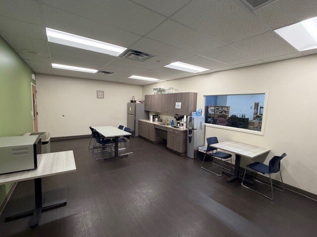 More Photos Of 120 Landmark Dr, Greensboro Warehouse For Lease