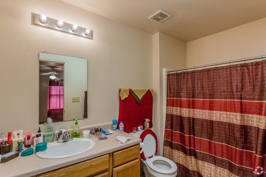 More Photos Of 141 Market St, Monticello Apartments For Sale