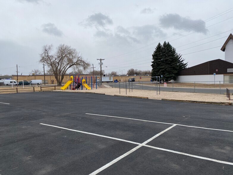 More Photos Of 3122 Poinsetta Dr, Colorado Springs Schools For Lease