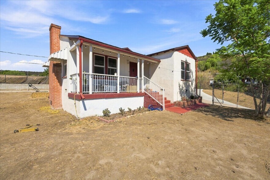 More Photos Of 3860 American Ave, La Mesa Multifamily For Sale