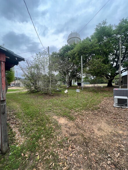 More Photos Of FM 1514, Coldspring Storefront Retail Office For Sale