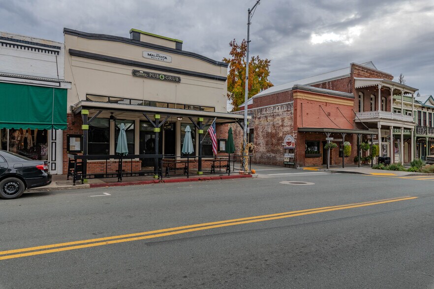 More Photos Of 36 Main St, Sutter Creek Restaurant For Sale