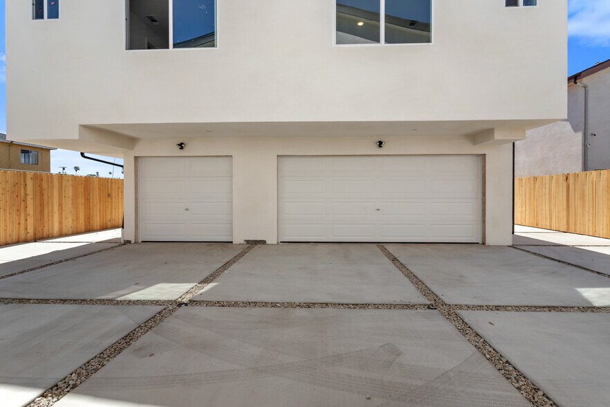 More Photos Of 707 W 80th St, Los Angeles Land For Sale