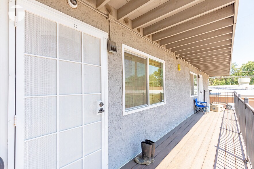 More Photos Of 917-923 Drever St, West Sacramento Office Residential For Sale