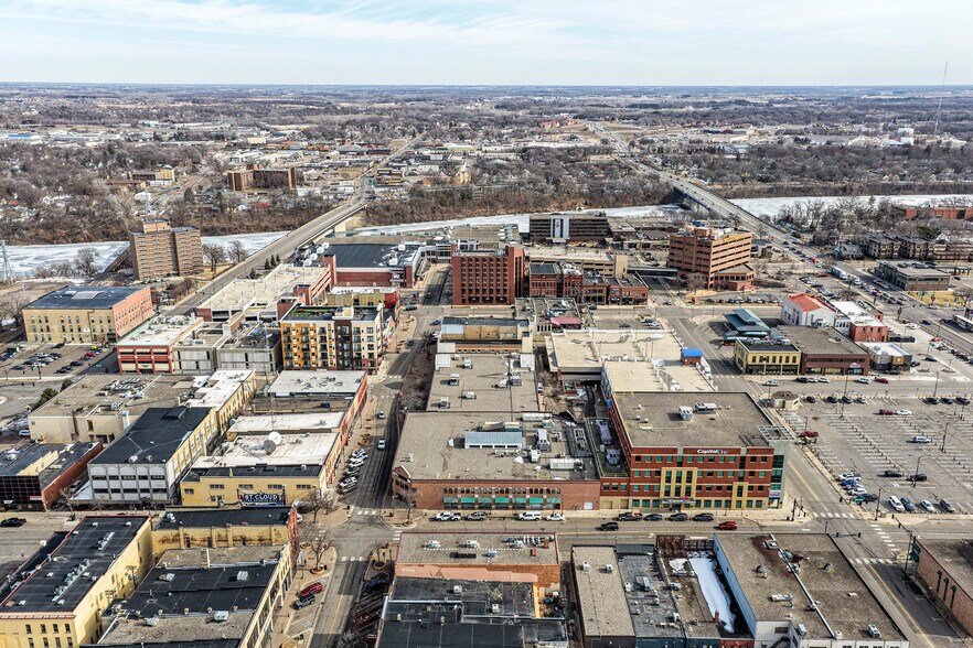 More Photos Of 600-660 W Saint Germain St, Saint Cloud Freestanding For Sale