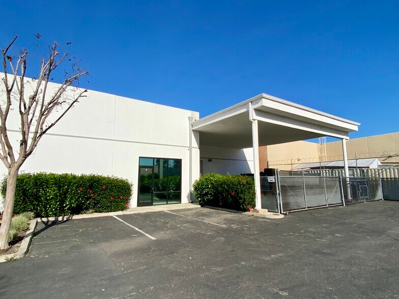 More Photos Of 14272 Chambers Rd, Tustin Warehouse For Sale