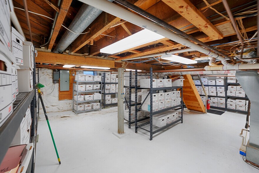 More Photos Of 105 Gleneida Ave, Carmel Office For Sale