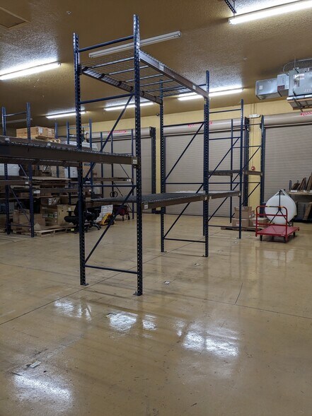 More Photos Of 28411 Race Track Rd, Bonita Springs Flex For Lease