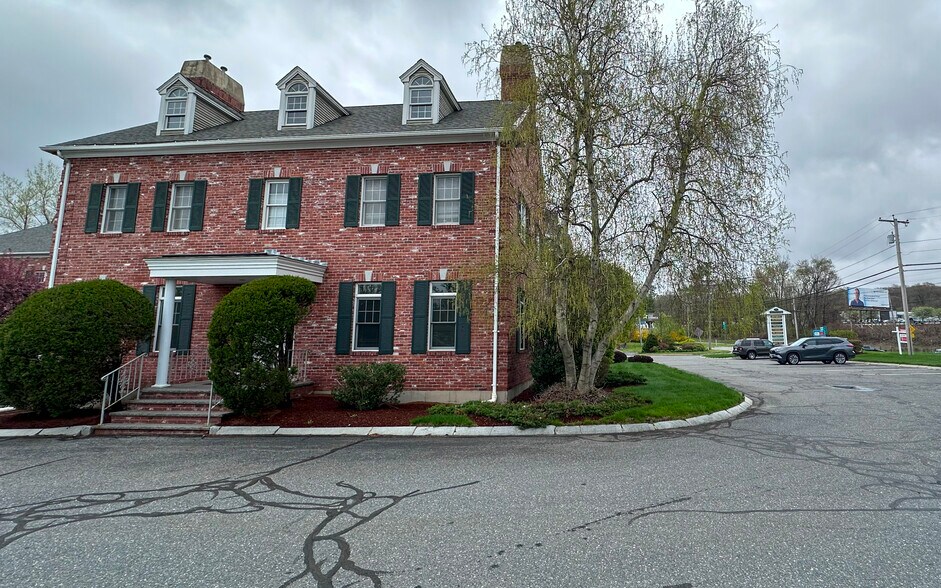 More Photos Of 176 East Main St, Westborough Medical For Sale