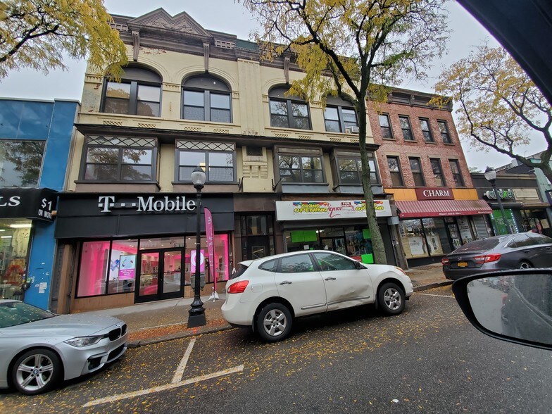 Primary Photo Of 49-51 S 4th Ave, Mount Vernon Office For Lease