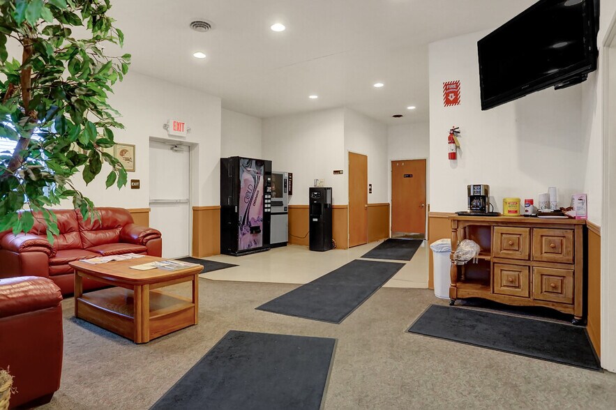 More Photos Of 655 Brown Rd, Myerstown Warehouse For Sale