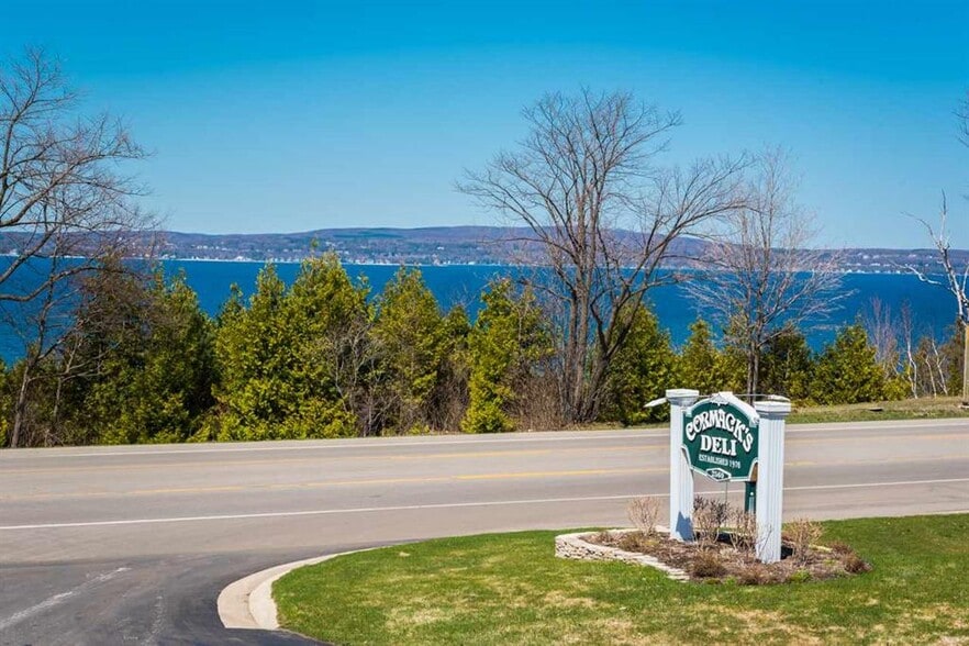 More Photos Of 2569 Charlevoix Rd, Petoskey Restaurant For Sale