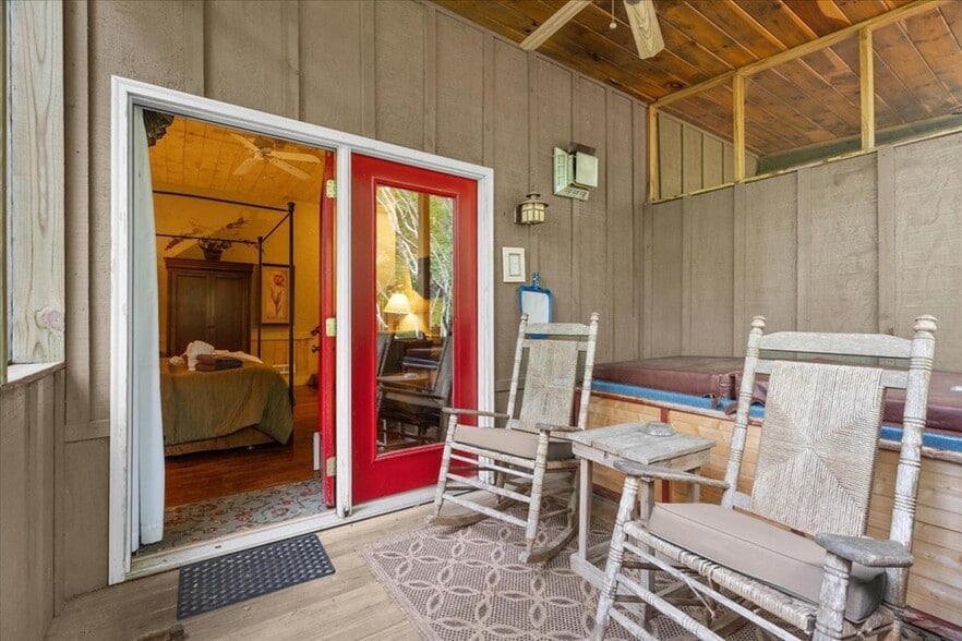 More Photos Of 9440 GA-52, Chatsworth Hospitality For Sale