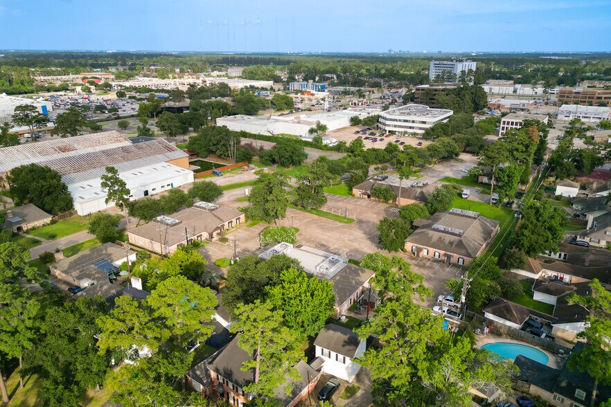 More Photos Of 14721 Pebble Bend Dr, Houston Medical For Lease