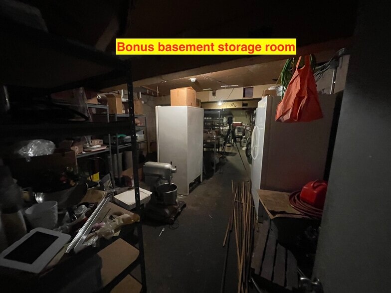 More Photos Of 76 N Maple Ave, Ridgewood General Retail For Lease