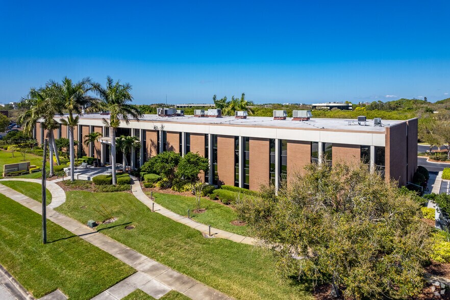 More Photos Of 9500 Koger Blvd N, Saint Petersburg Unknown For Lease