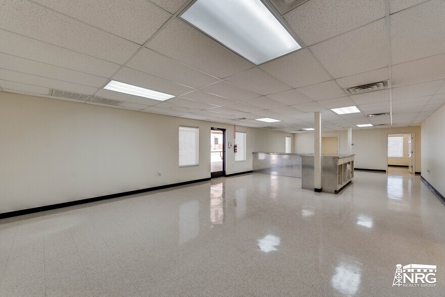 More Photos Of 1591 S US Highway 385, Andrews Warehouse For Lease