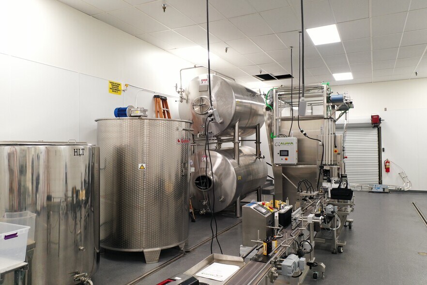 More Photos Of 3215-3225 E 42nd Ave, Denver Food Processing For Sale