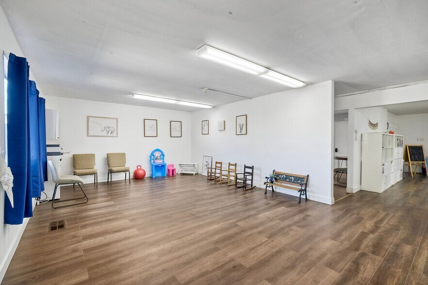 More Photos Of 855 Barham Dr, San Marcos Religious Facility For Lease