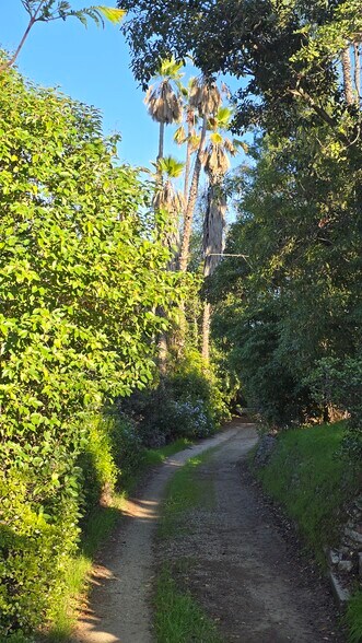 More Photos Of 4739 Huntington Dr N, Los Angeles Apartments For Sale