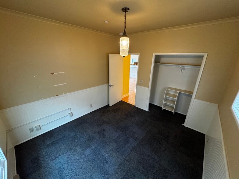 More Photos Of 612 NE 2nd Ave, Camas Office Residential For Sale