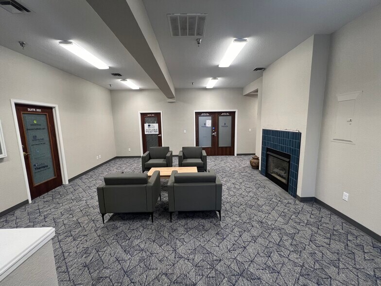 More Photos Of 3780 N Garfield Ave, Loveland Medical For Lease