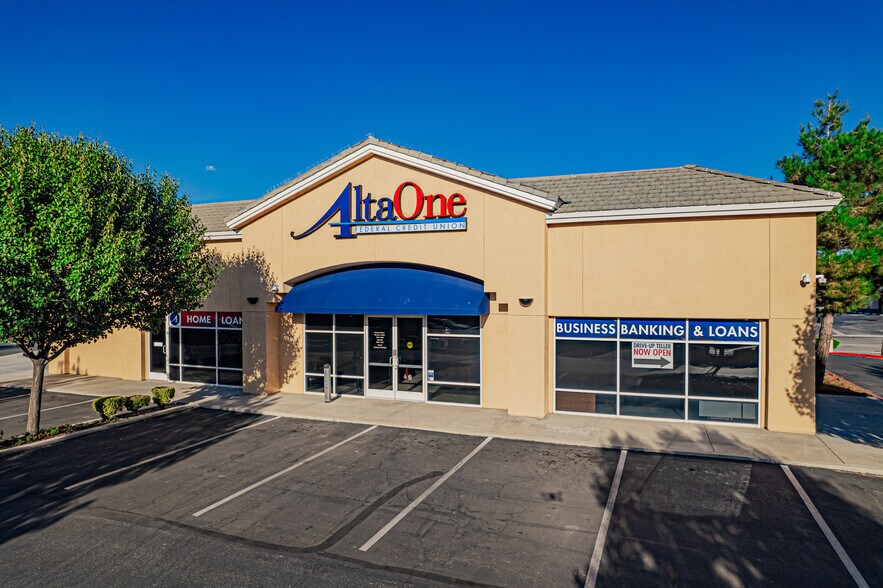 More Photos Of 685 Tucker Rd, Tehachapi Unknown For Lease