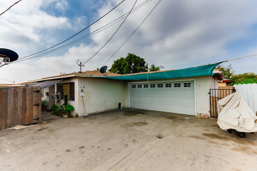 More Photos Of 201 S Vernon Ave, Azusa Apartments For Sale