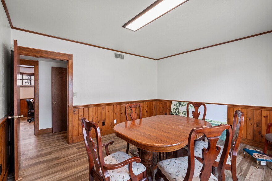 More Photos Of 123 Live Oak Ave, Daytona Beach Office Residential For Sale