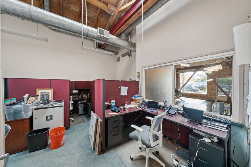 More Photos Of 2911 Shattuck Ave, Berkeley Storefront For Sale