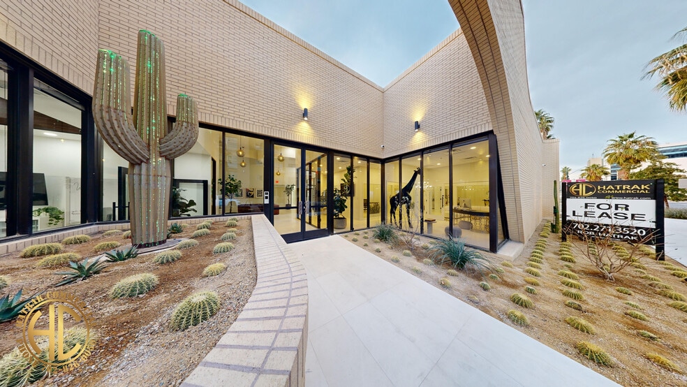 More Photos Of 626 S 3rd St, Las Vegas Office For Sale