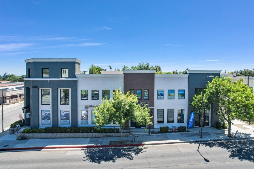 More Photos Of 2956 E Colorado Blvd, Pasadena General Retail For Lease