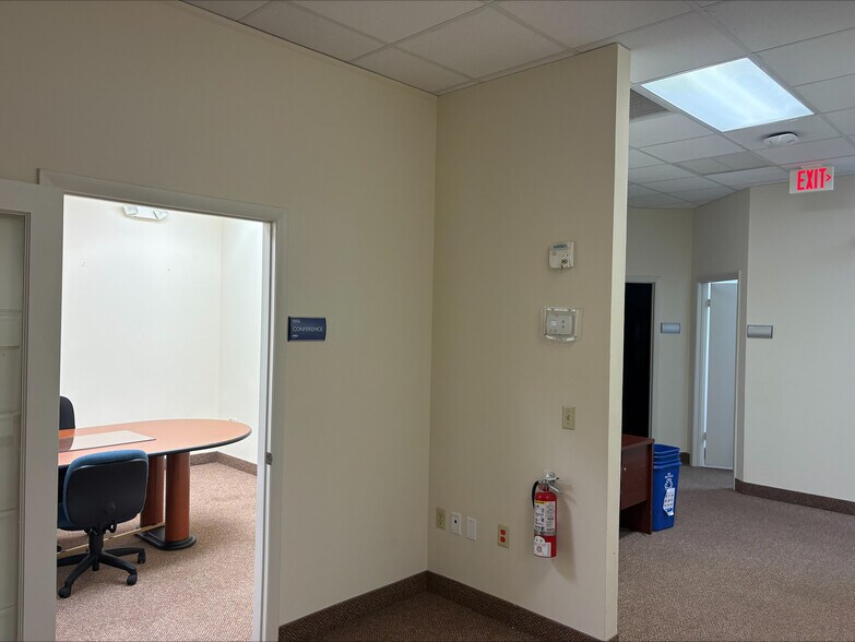 More Photos Of 8001 SW 36th St, Davie Office For Lease