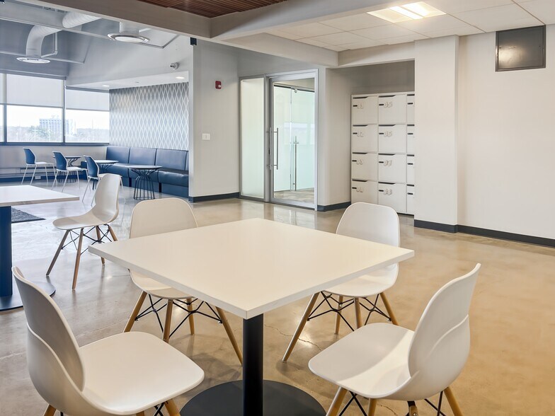 More Photos Of 100 Franklin Sq Dr, Somerset Coworking Space