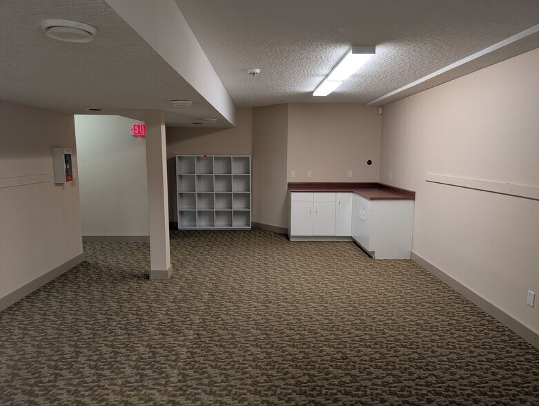 More Photos Of 7115 W Saanich Rd, Central Saanich Apartments For Sale