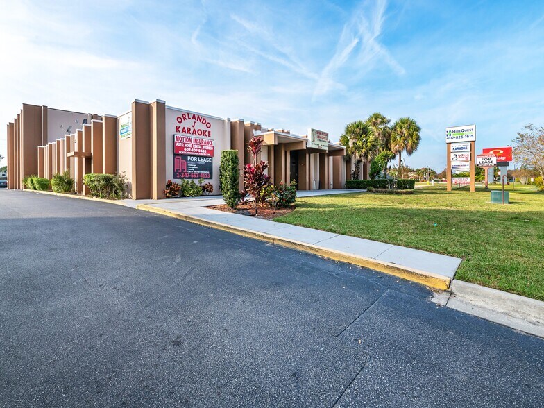 Primary Photo Of 7130 S Orange Blossom Trl, Orlando Office For Lease