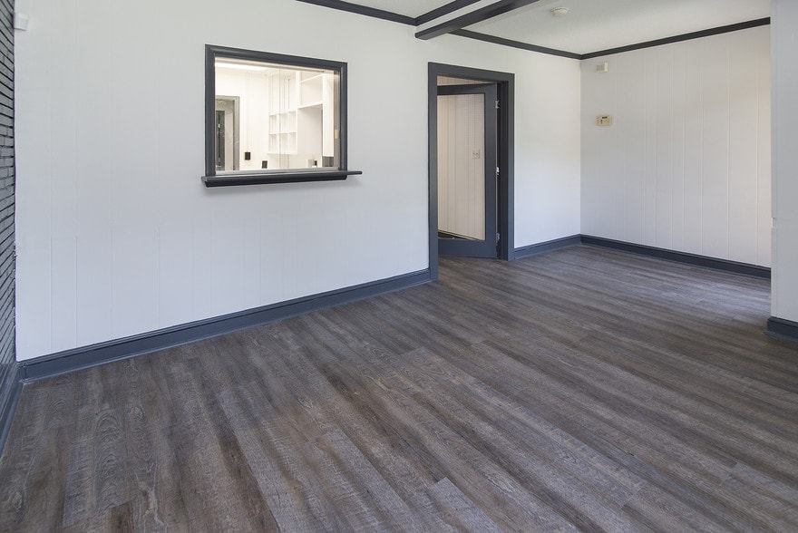 More Photos Of 318 S South St, Gastonia Office For Lease