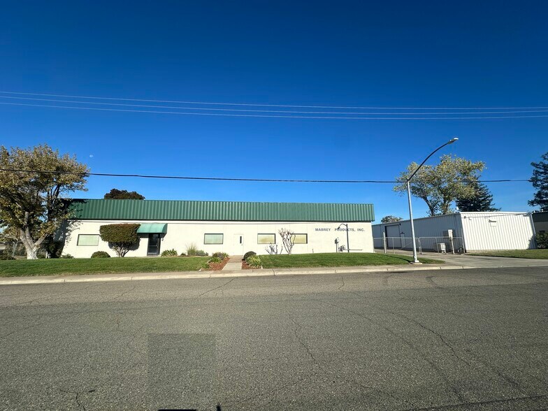 Primary Photo Of 200 Ryan Ave, Chico Manufacturing For Sale