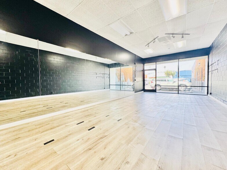 More Photos Of 5520-5530 Santa Monica Blvd, Los Angeles Unknown For Lease